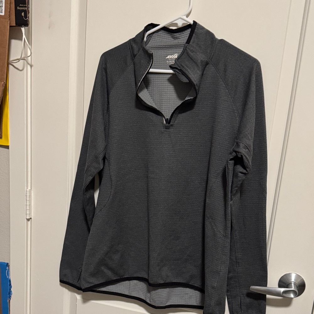 Avia Women's Gray Long Sleeve Top - XL but runs like a L.